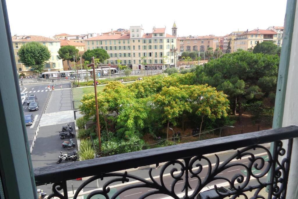 Spacious 3 Bedroom Flat Nice Center - Magnificent View-Parking Екстериор снимка