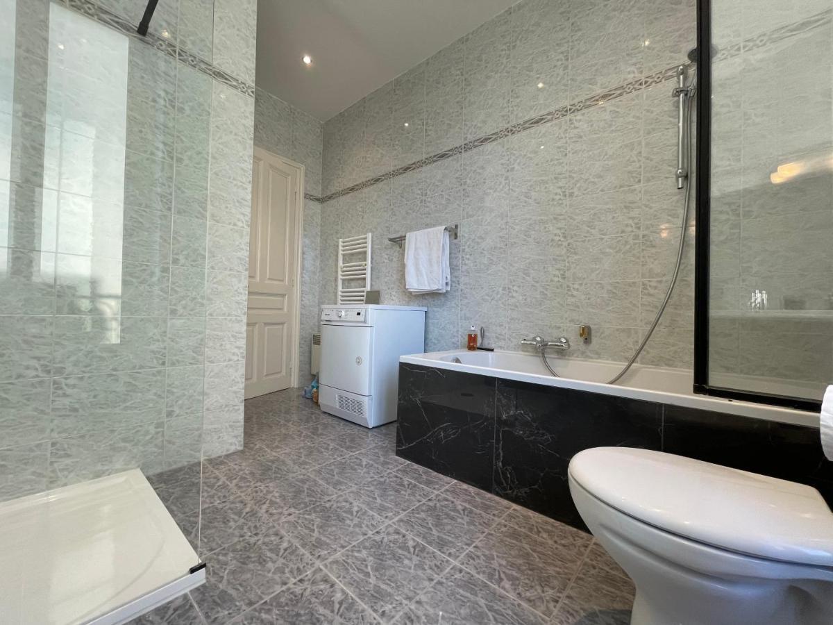 Spacious 3 Bedroom Flat Nice Center - Magnificent View-Parking Екстериор снимка